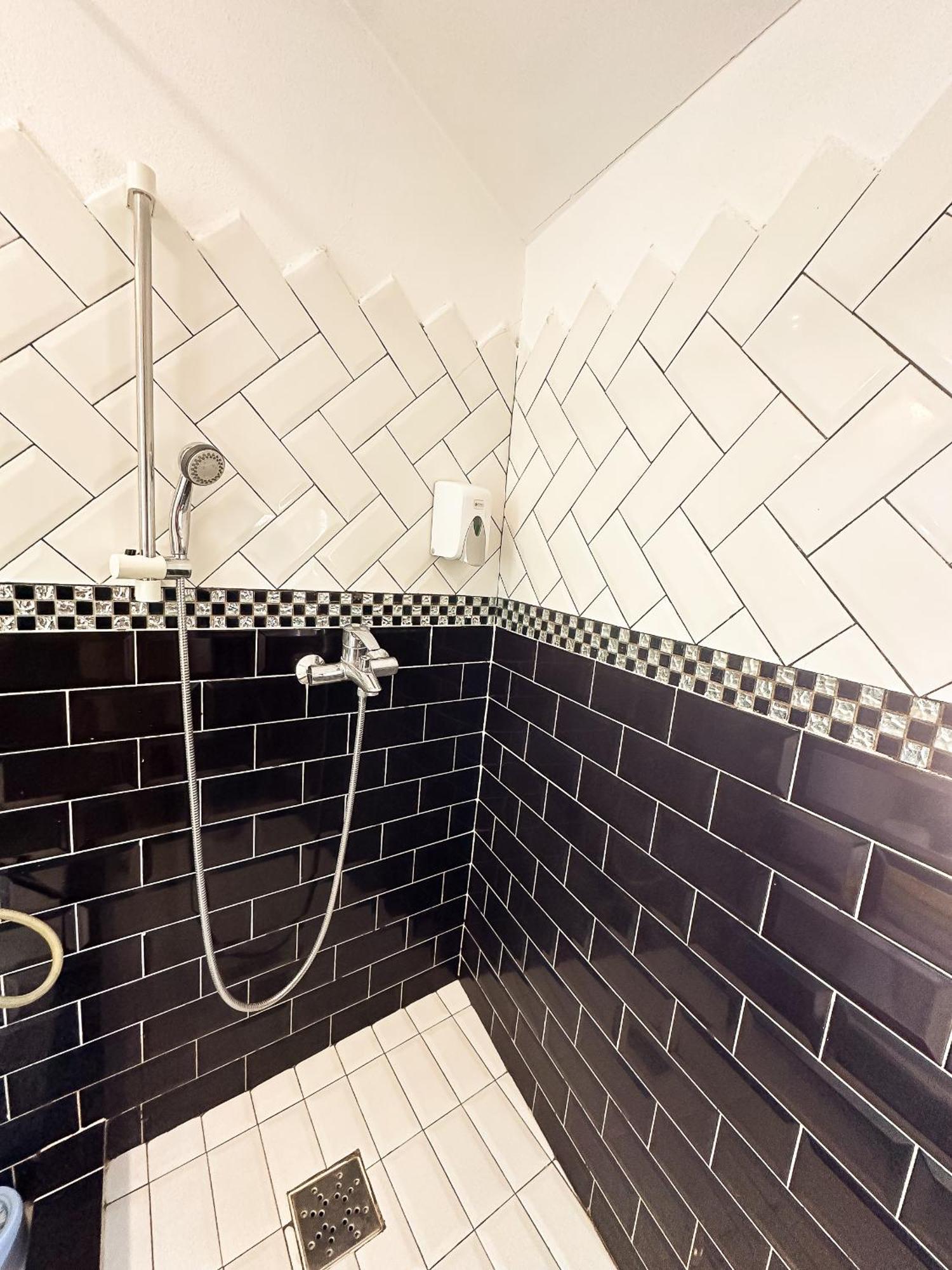 The Vintage - Wonderful Apartment In Best Location ไกรโอวา ภายนอก รูปภาพ