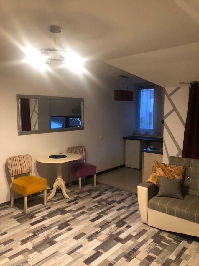 The Vintage - Wonderful Apartment In Best Location ไกรโอวา ภายนอก รูปภาพ
